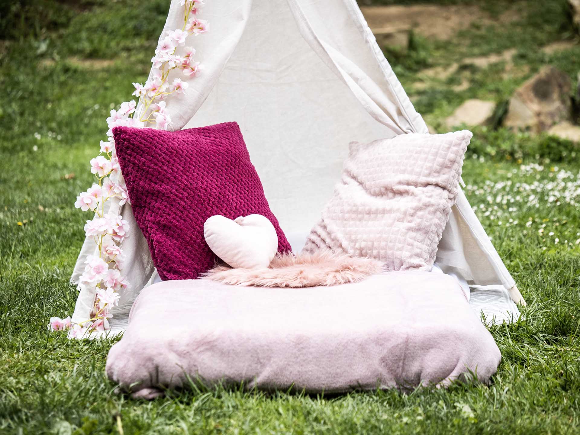 Pyjamaparty Kirschblüte Zelt mit Matratze
