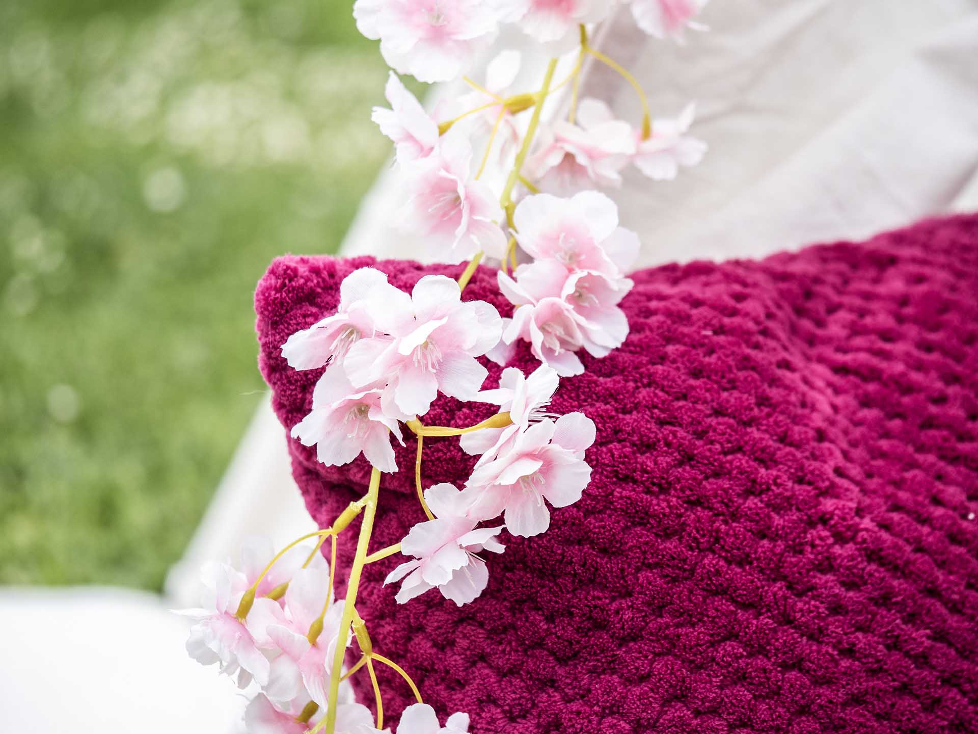 Pyjamaparty Kirschblüte Kissen mit Blüten